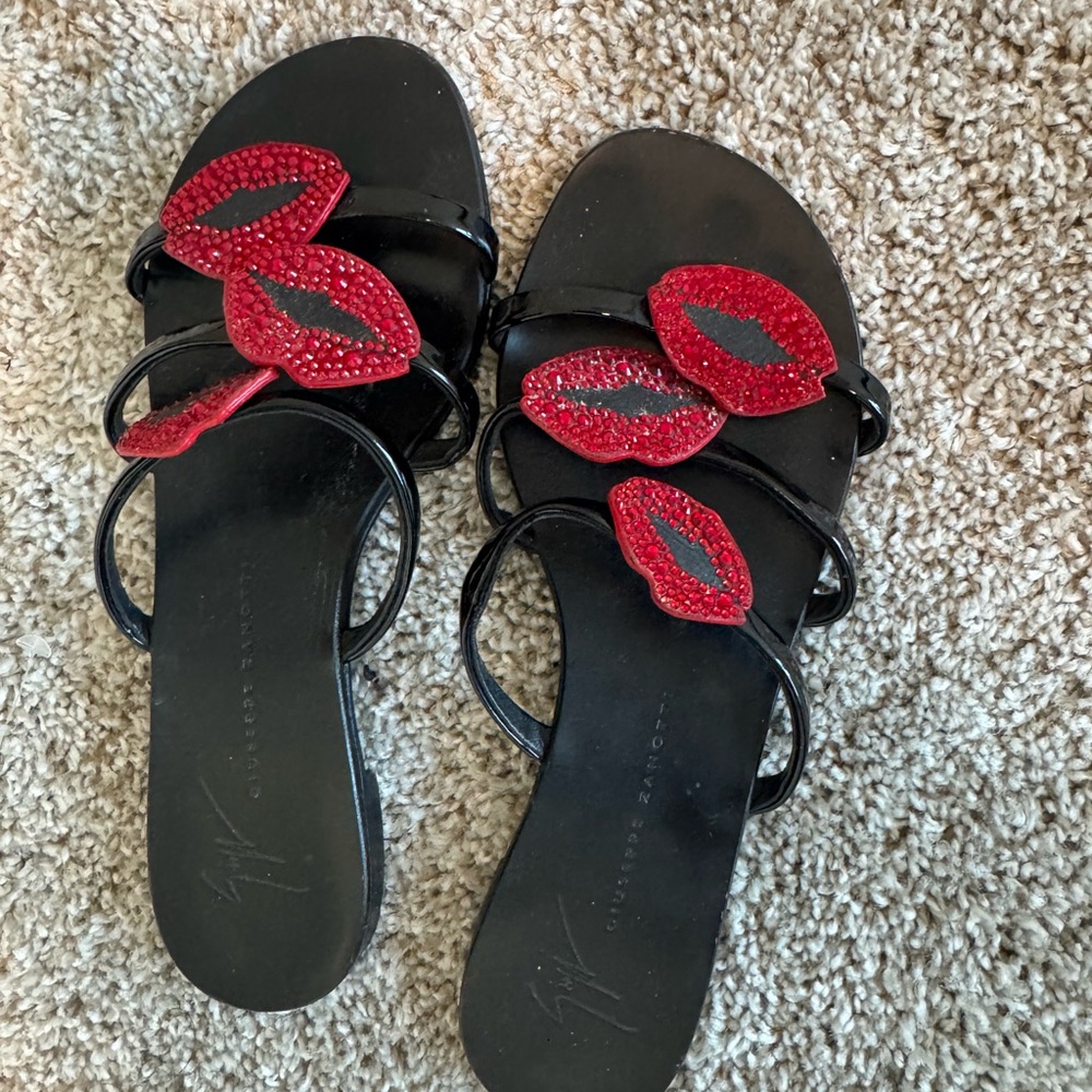 Giuseppe Black and Red Lip-Embellished Women's Sandals